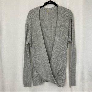 Zella Women’s Heather Gray Crossover Yoga Sweater sz Medium